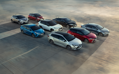Toyota sprzedała na świecie ponad 20 mln zelektryfikowanych samochodów