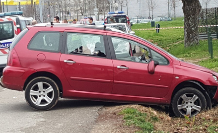 Francja: Samochód ostrzelany przed meczetem