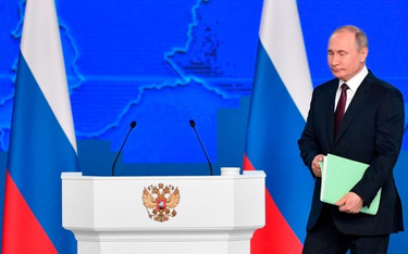 Prezydent powoli traci pozycję arbitra w wojnie o władzę w Rosji