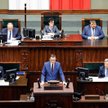 Sejm: Premier nie ogłosi nowych obostrzeń