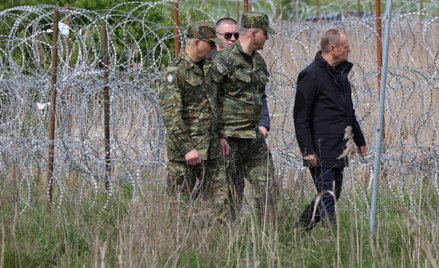 Donald Tusk na granicy z Białorusią