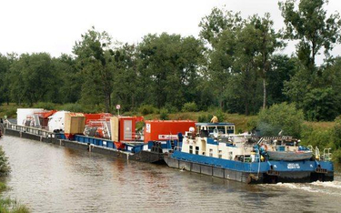 OT Logistics wozi barkami towary głównie w Niemczech