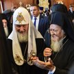 Patriarchowie Cyryl I (z lewej) i Bartłomiej I w Stambule