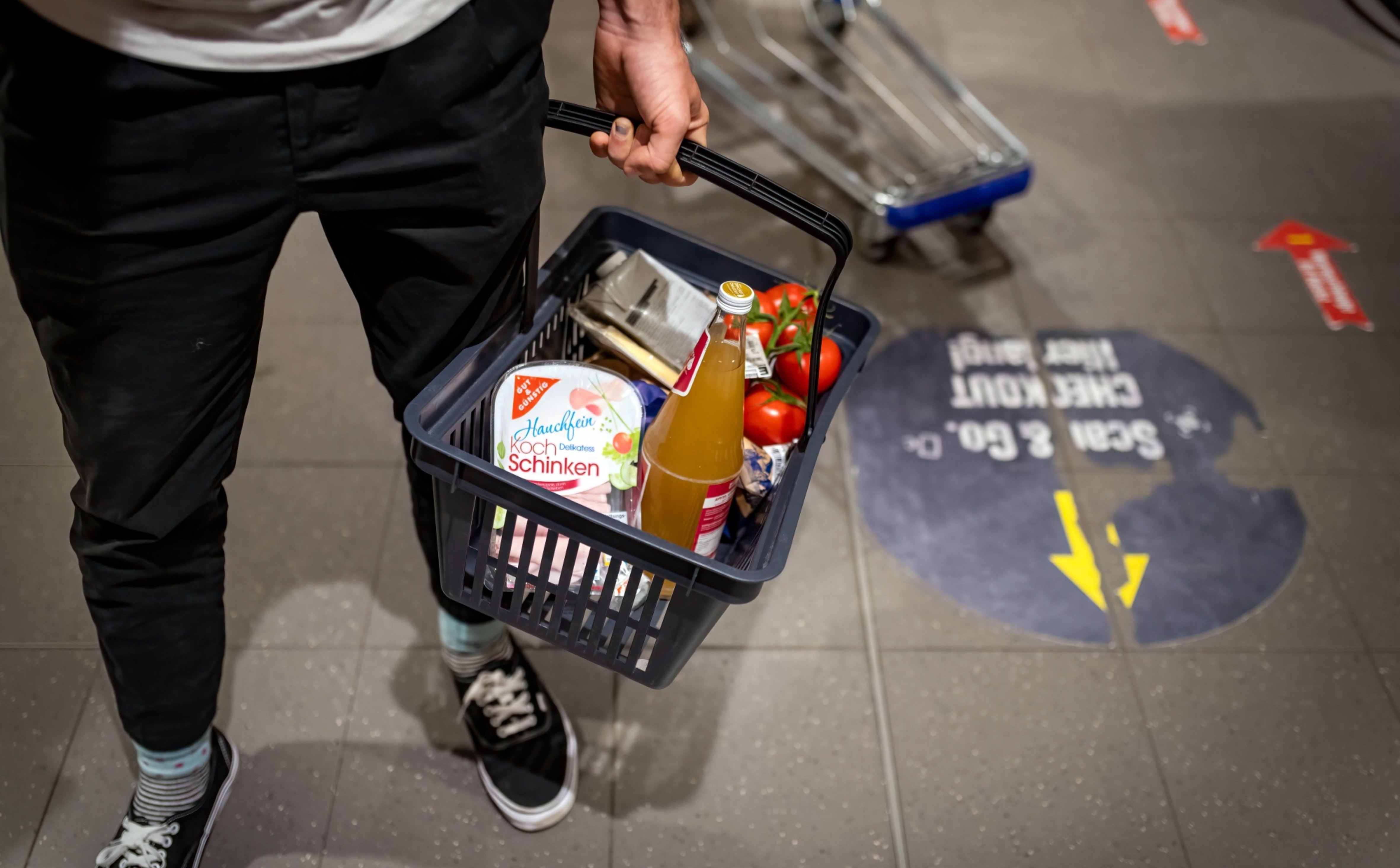 Niemiecka sprzedaż detaliczna spadła mocniej niż oczekiwano