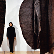 Magdalena Abakanowicz i Abakan Brązowy, wystawa w Muzeum Sztuki Wspołczesnej w Montrealu, 1968 r.