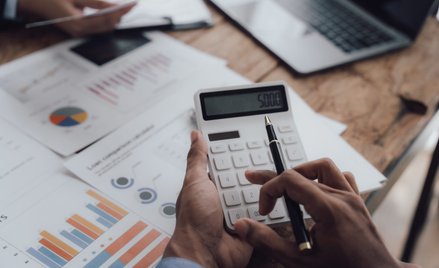 Czy i jak zmieniać kredyt z okresowo stałą stopą, należy zdecydować po kalkulacji zysków i strat