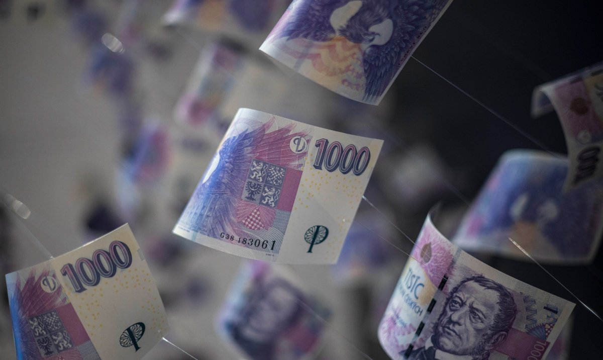 Nomura: Česká republika čelí měnové krizi