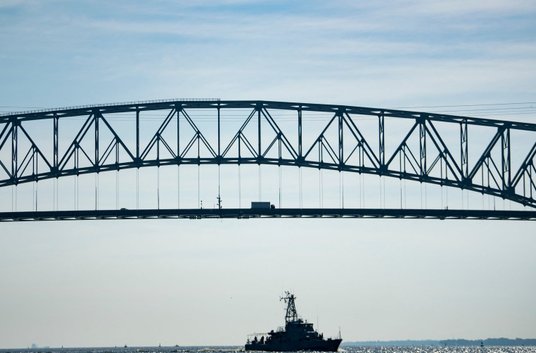 Most w Baltimore na fotografii z 14 października 2021 r.