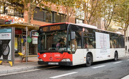 Koronawirus w Hiszpanii. Katalonia zachęca, by w komunikacji nie jeść, nie pić i nie rozmawiać