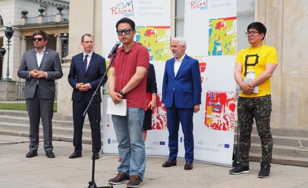Podoba nam się, że Polacy tak spokojnie żyją - mówił reżyser podczas konferencji prasowej w Łazienka