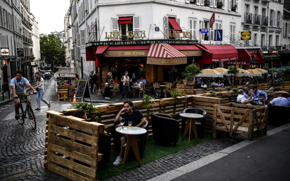 Francuzi otwierają restauracje. Pracownicy pilnie poszukiwani