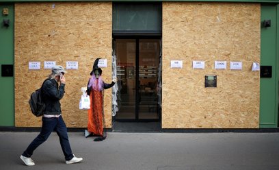 Halloween pod znakiem protestów i strachu. Francja obawia się powtórki zamieszek