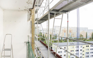 WSA: usunięcie zacieków na balkonie nie wymagało ekspertyzy budynku