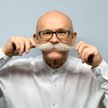 Władysław Grochowski znany jest z działalności społecznej