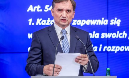 Prokurator Generalny Zbigniew Ziobro podczas konferencji ws. umorzenia postępowania dotyczącego atak