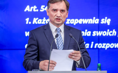 Prokurator Generalny Zbigniew Ziobro podczas konferencji ws. umorzenia postępowania dotyczącego atak