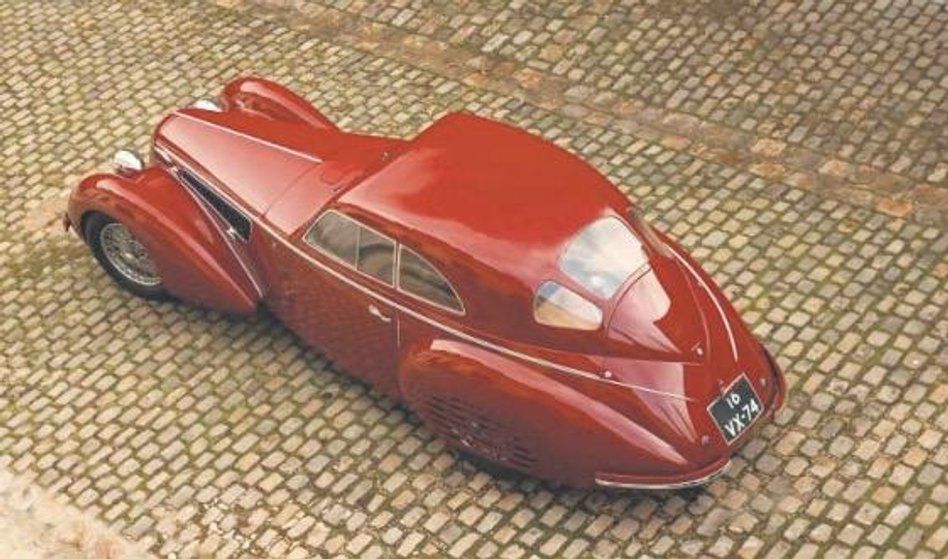 Ten wóz – gdyby miał uczucia – byłby narcyzem.