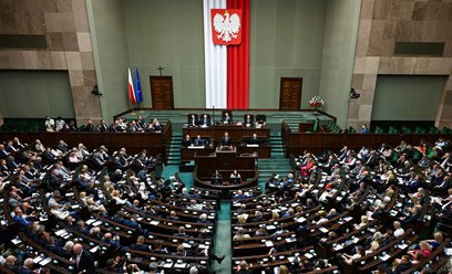 Na kogo głosowaliby Polacy, gdyby największe ugrupowania wystartowały w wyborach jako dwa szerokie b