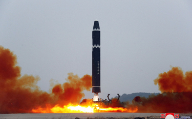 Wystrzelenie międzykontynentalnego pocisku balistycznego (ICBM) przez Koreę Północną, fot. z 18 lute