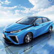Toyota Mirai – pierwszy seryjnie produkowany samochód na wodór. Auto wychwytuje także energię powsta