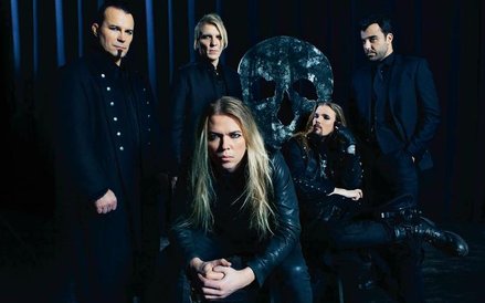 Apocalyptica przyjedzie do Kostrzynia z wokalistą Frankym Perezem