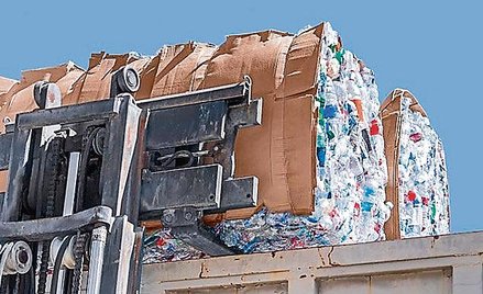 W modelu hybrydowym realizowane są już takie projekty jak system gospodarki odpadami dla Poznania