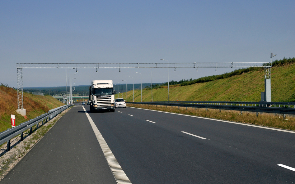 Nie cichnie burza wokół e-TOLL