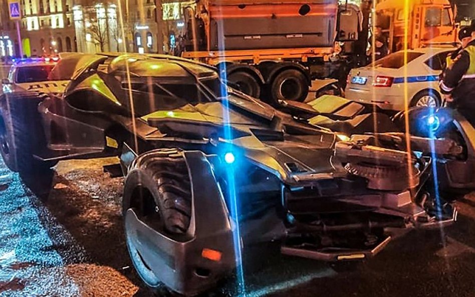 Policja w Moskwie odebrała właścicielowi Batmobil