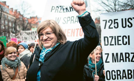 Anna Grodzka na warszawskiej Manifie pod hasłem: „Wszystkie jesteśmy u siebie!”, 2015 rok