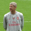 Arsene Wenger wróci na ławkę trenerską. Ale nie w Anglii