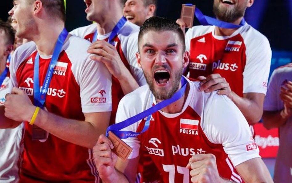 Radość Polaków w Chicago. Na pierwszym planie Karol Kłos