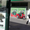 Korzyść z zarządzania wiatami dla firm outdoorowych to możliwość realizowania kampanii reklamowych n