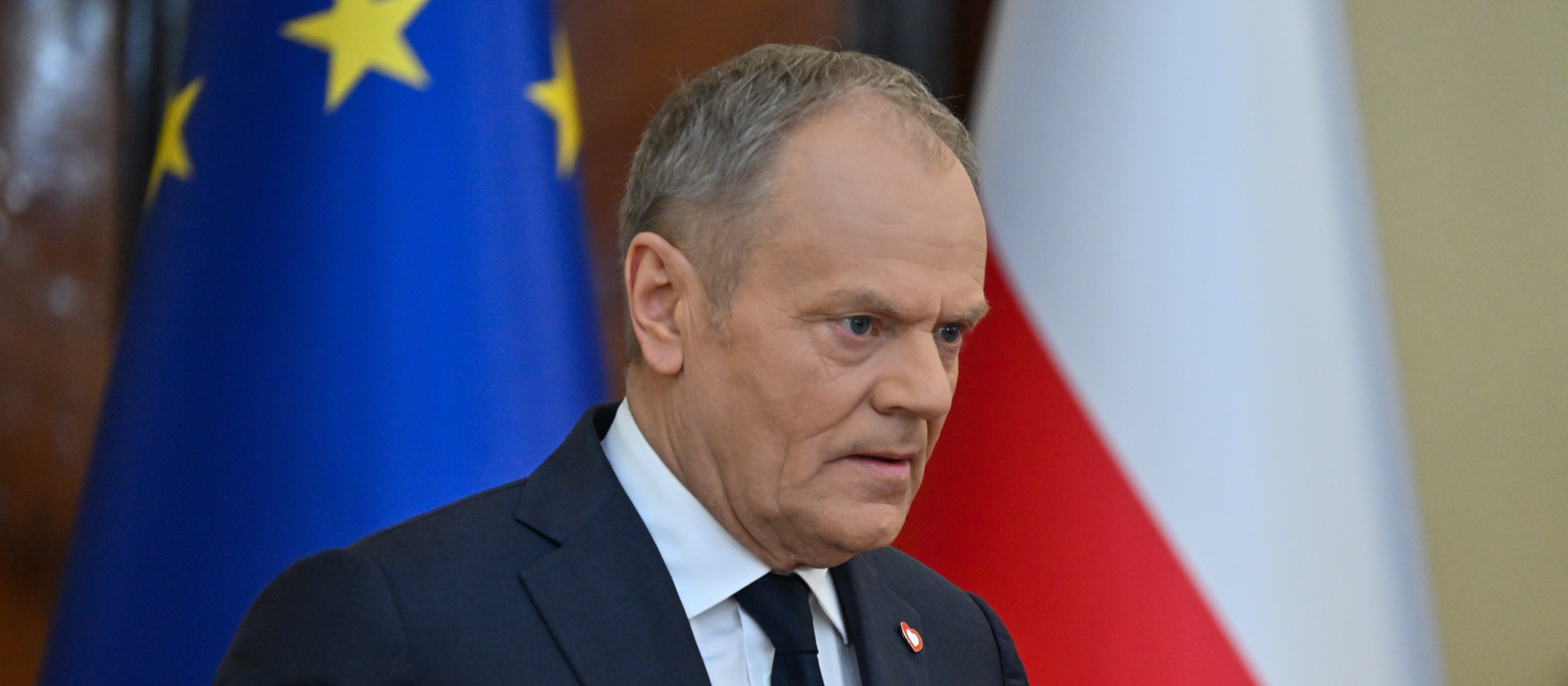 Donald Tusk pisze o „wyprowadzeniu Polski z Europy”. „Wszystkie maski opadły”