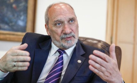 Szef MON Antoni Macierewicz