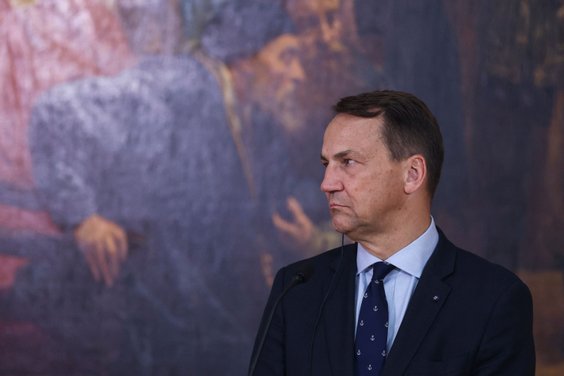 Minister spraw zagranicznych Radosław Sikorski