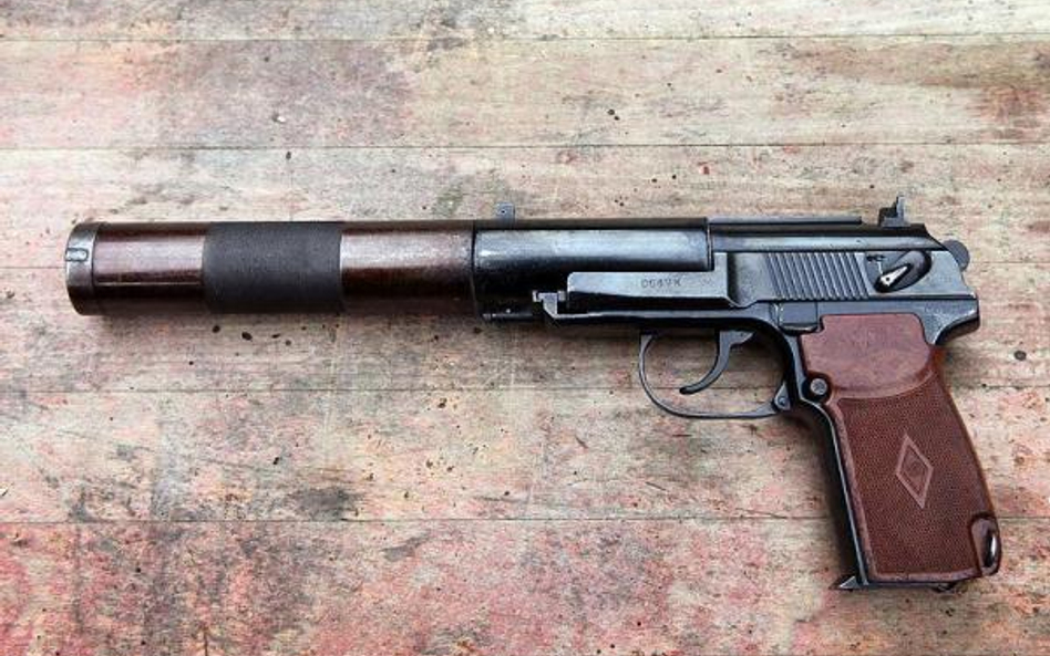 Pistolet PB 6P9 "silent pistol", z którego wykonują się wyroki śmierci na Białorusi (fot. Vitaly V. 