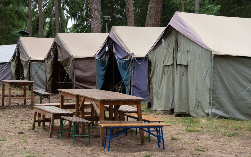 Ewakuowano 15 obozów harcerskich
