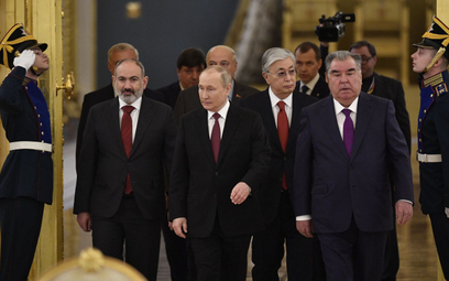 Putin wśród przywódców państw ODKB