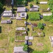 niszczenia na cmentarzu żydowskim w Bielsku-Białej, 27 bm. Blisko 70 nagrobków zostało 26 bm. zdewas