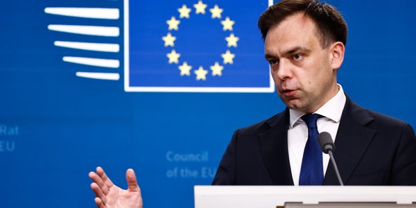 Deficyt w budżecie to już 227 mld zł. MF podało nowe dane