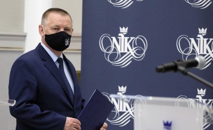 To jest przedstawienie, którego nie wypada robić prezesowi NIK w obronie siebie i własnej rodziny – 