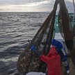 Porzucone sieci rybackie stanowią około 30 procent wszystkich plastikowych odpadów w morzach i ocean