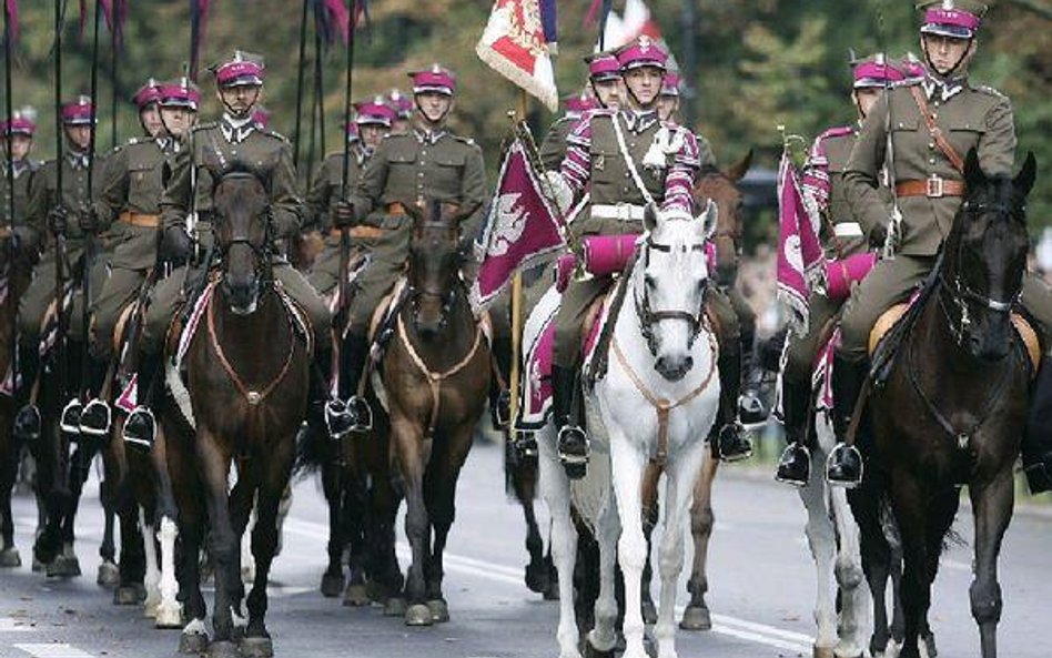 Wojskowi dostali rozkaz, by nie podpisywać umów związanych z zaplanowanym na sobotę pokazem w Warsza