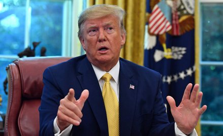 Prezydent Donald Trump stara się wyrównać relacje między Europą a USA