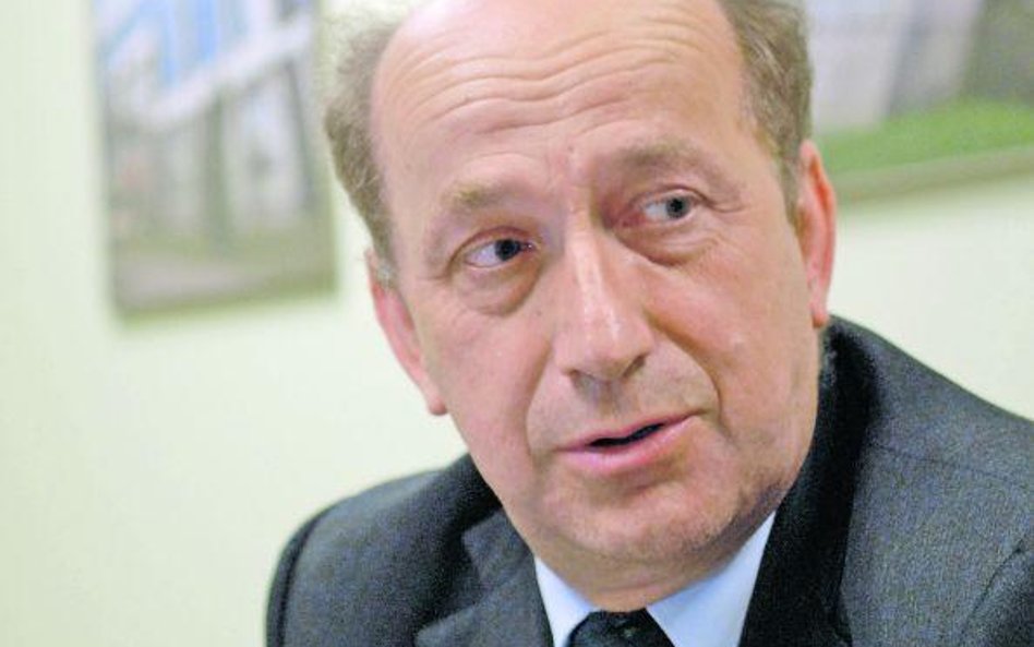 BZ WBK AIB TFI, którego szefem jest Krzysztof Samotij, lada chwila zmieni agenta transferowego dla f