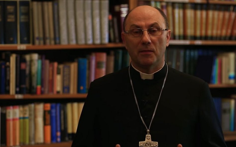 Prymas Polski: Nie mam zwierzchnictwa nad abp. Głódziem