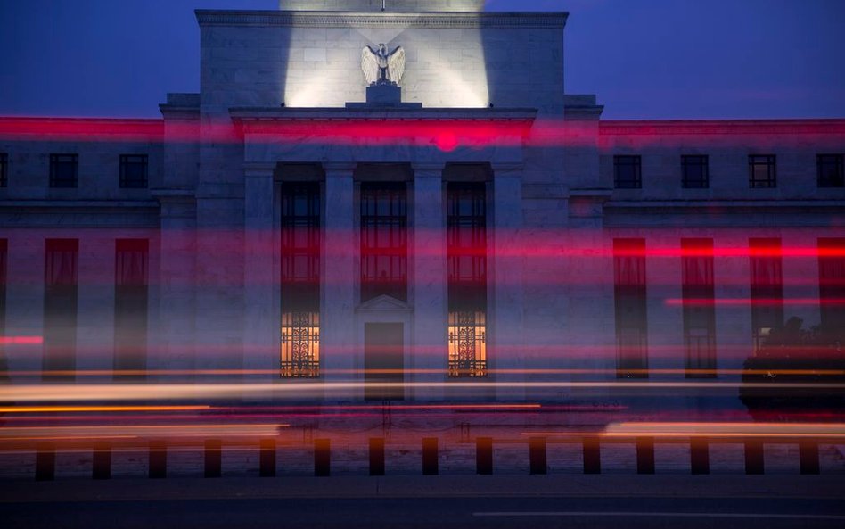 Fed będzie kupował obligacje amerykańskich spółek