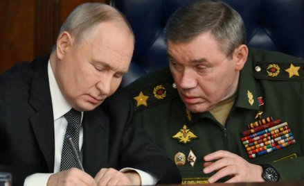 Władimir Putin i Walerij Gierasimow, szef Sztabu Generalnego Federacji Rosyjskiej
