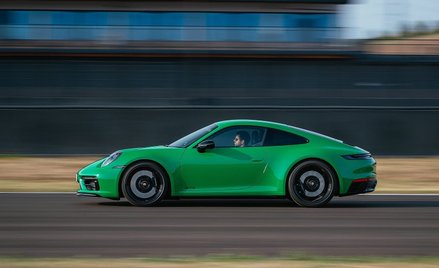 Porsche 911 Carrera GTS