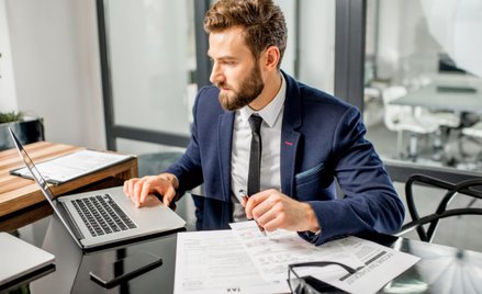 Specustawa ma umożliwić firmom przetrwanie w związku z pandemią koronawirusa